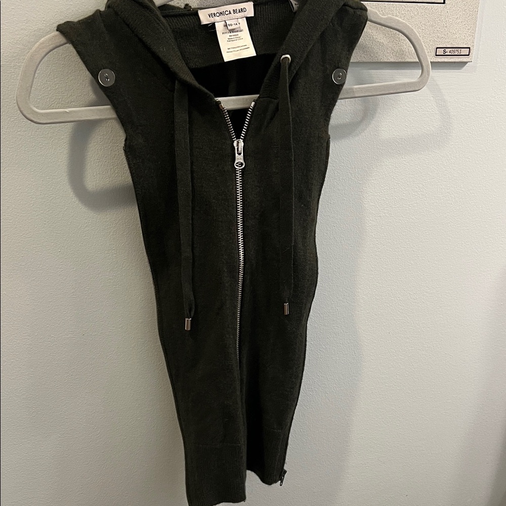 Veronica Beard Olive Green Sleeveless Hoodie Dickey
